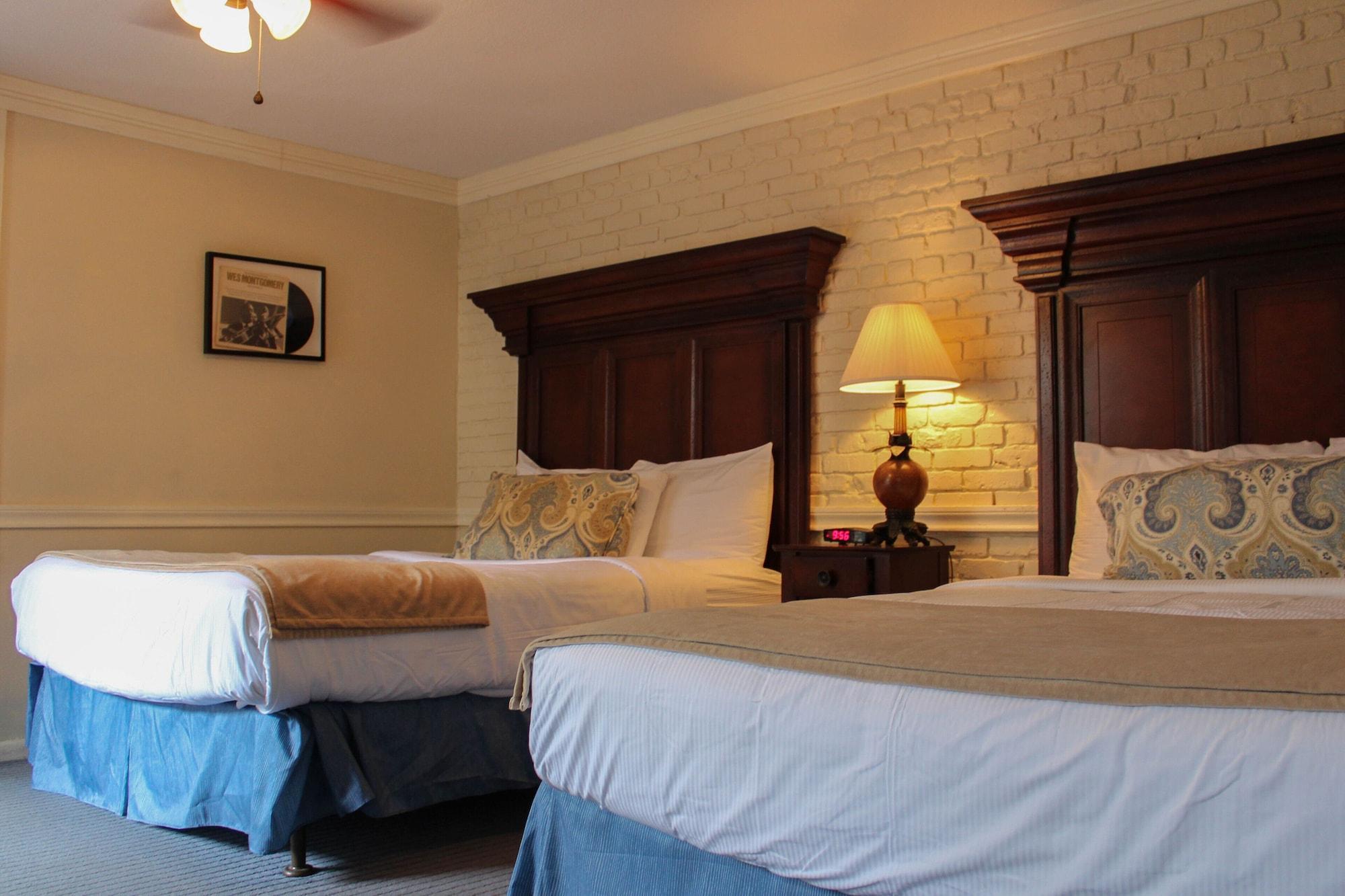 Hotel St. Pierre French Quarter Новый Орлеан Экстерьер фото