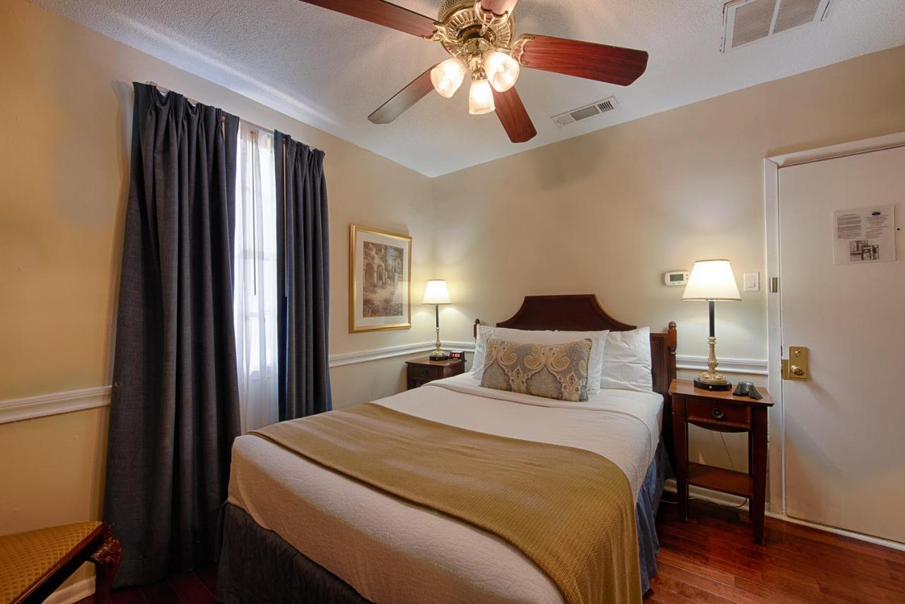 Hotel St. Pierre French Quarter Новый Орлеан Экстерьер фото